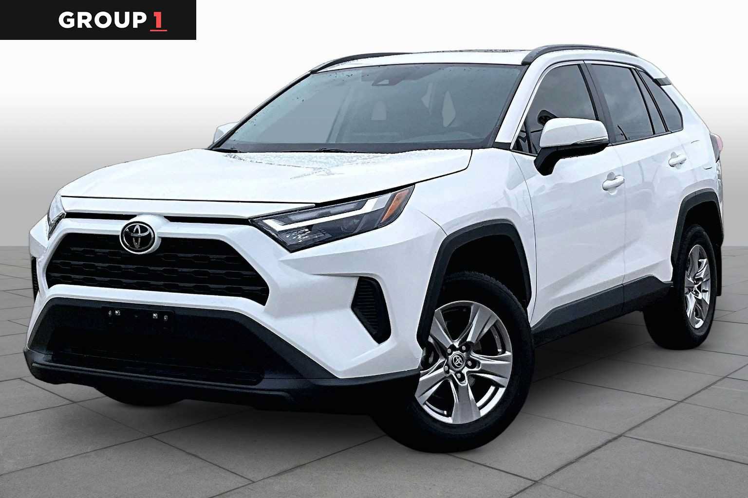 Used 2023 Toyota RAV4 XLE w/ Convenience Package FWD image 1