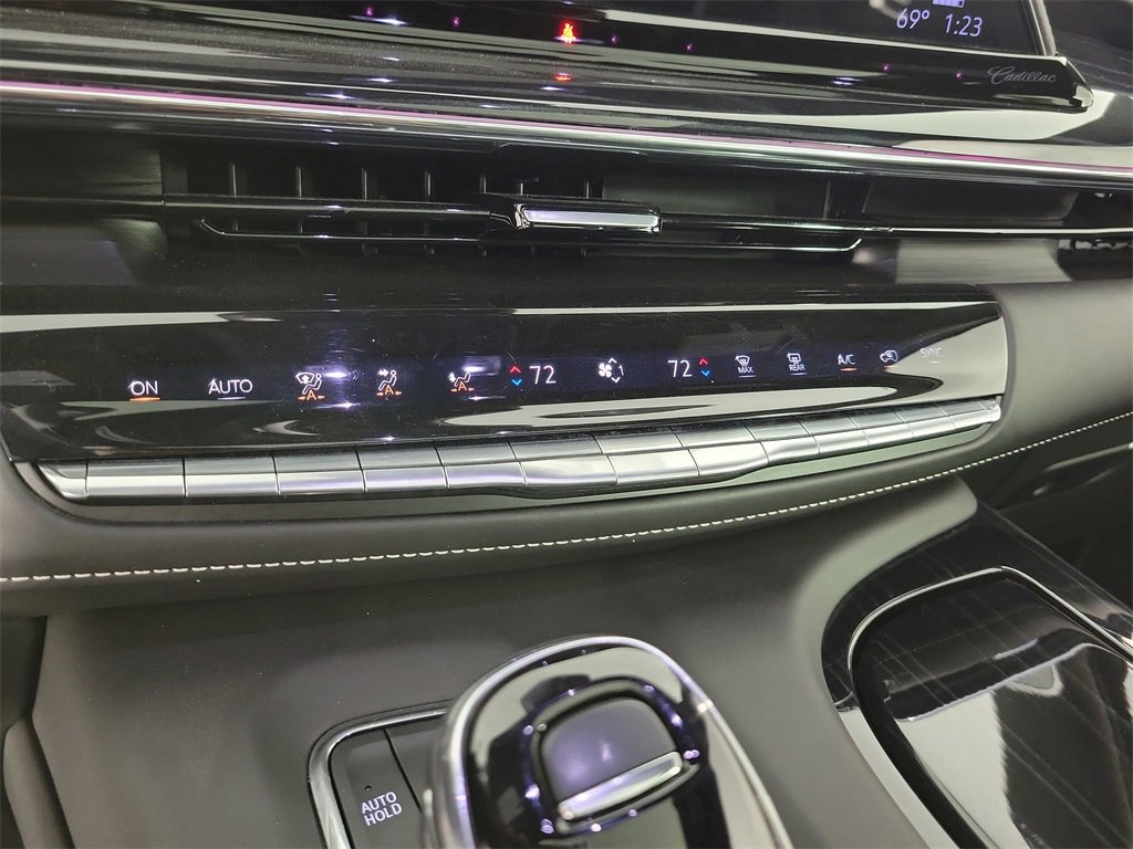 Used 2024 Cadillac Escalade V w/ Heavy-Duty Trailer Package image 30