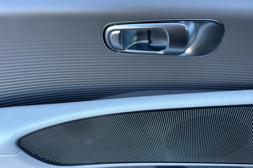 Used 2023 Hyundai Ioniq 6 SEL image 8