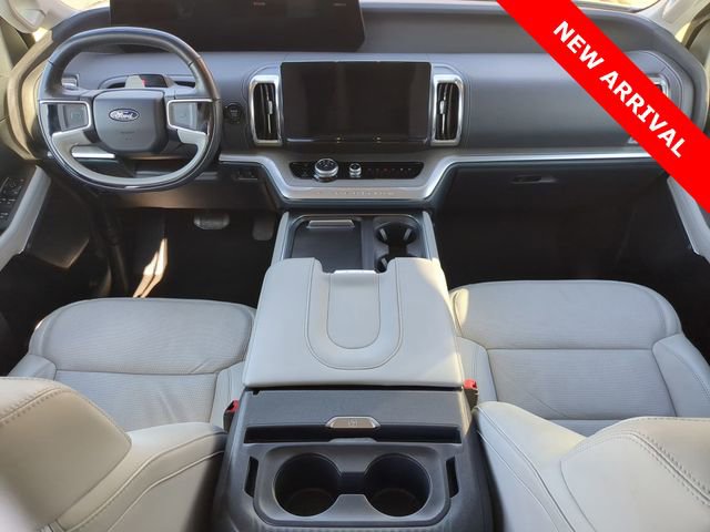 Used 2025 Ford Expedition Max Platinum AWD/4WD image 13