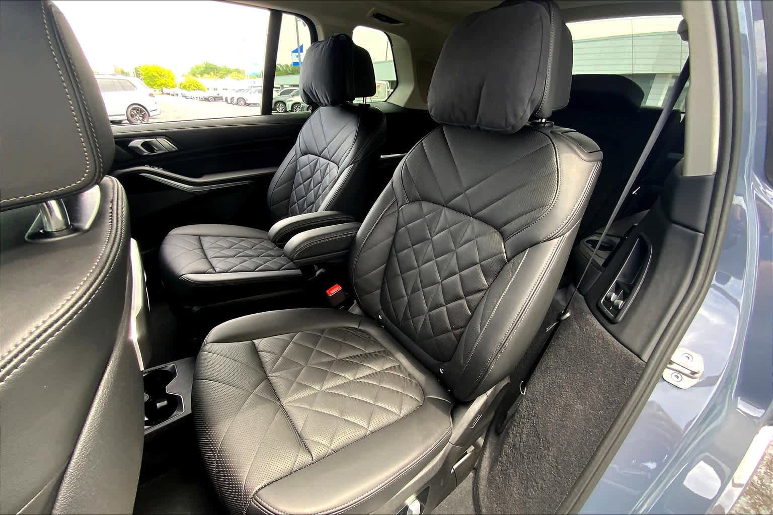 Used 2024 BMW X7 xDrive40i image 22