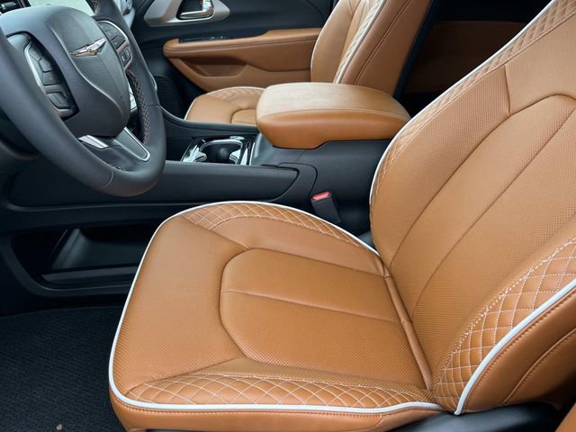 New 2026 Chrysler Pacifica Pinnacle FWD image 26