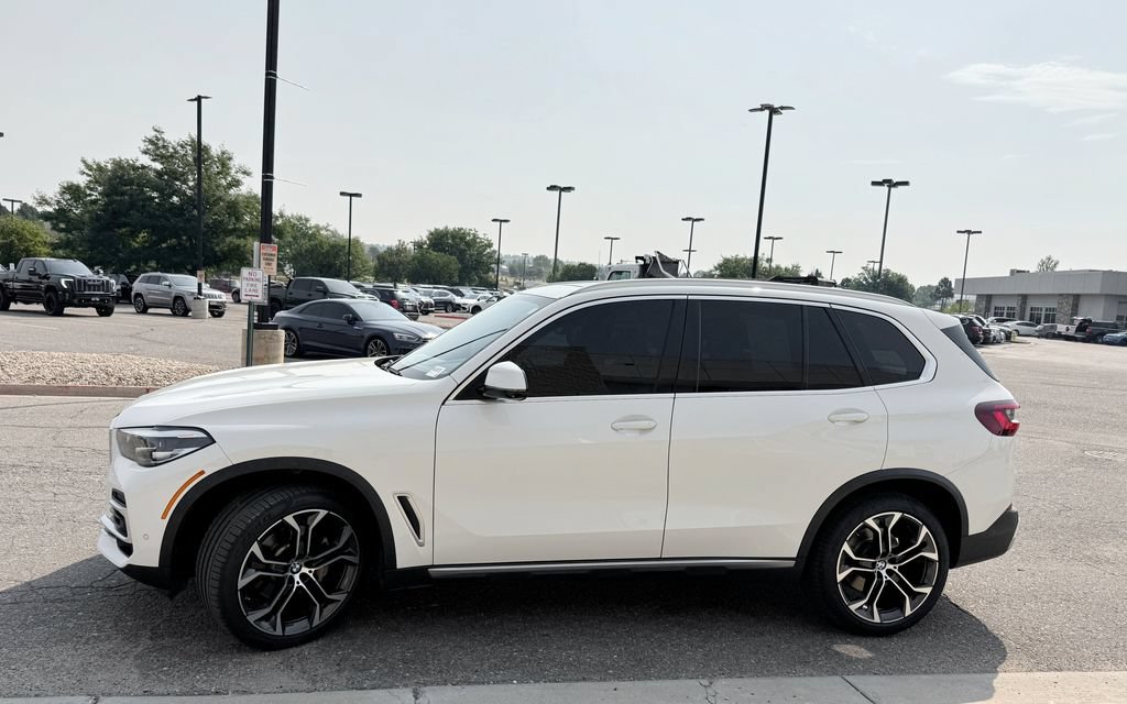 Used 2022 BMW X5 xDrive40i w/ Parking Assistance Package AWD/4WD image 6