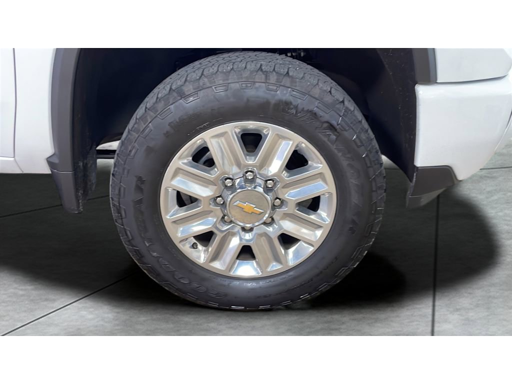 Used 2025 Chevrolet Silverado 2500 High Country w/ High Country Premium Package image 20