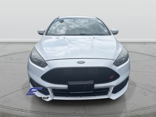 Used 2015 Ford Focus ST image 2