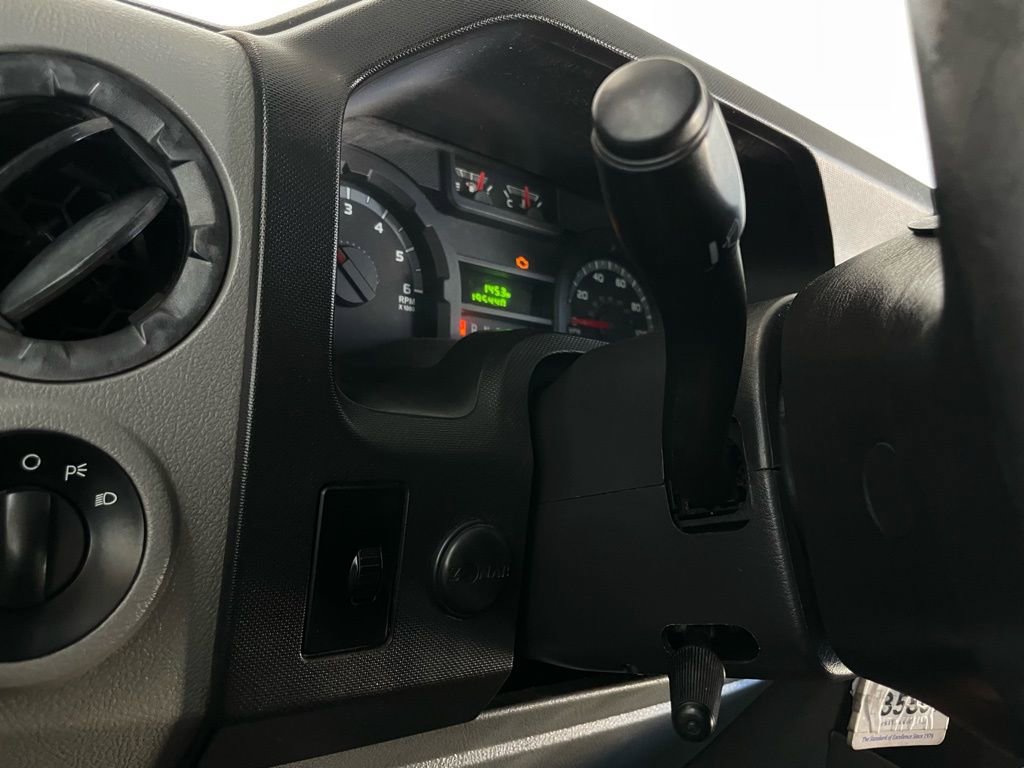 Used 2016 Ford E-350 and Econoline 350 Super Duty RWD image 16