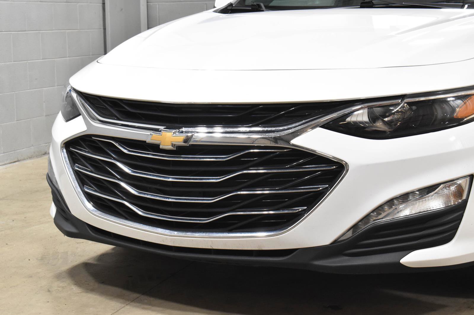 Used 2024 Chevrolet Malibu LT image 30