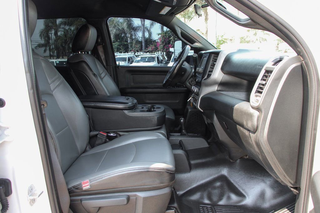 Used 2021 RAM 5500 Tradesman w/ Chrome Appearance Group image 37