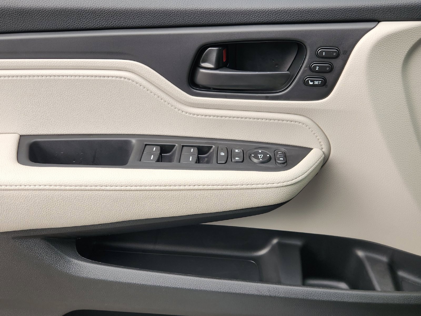 New 2026 Honda Odyssey EX-L image 30
