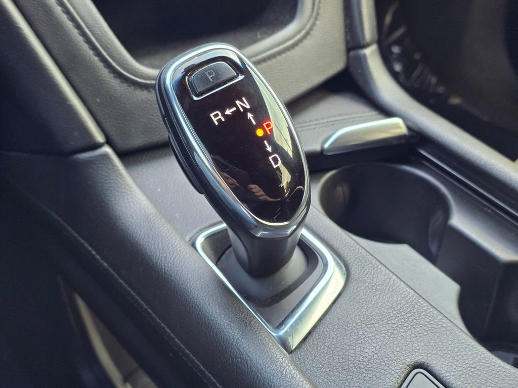 Used 2018 Cadillac XT5 Platinum w/ Driver Assist Package image 37