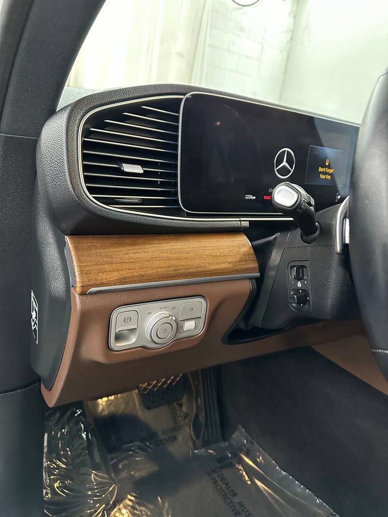 Used 2025 Mercedes-Benz GLE 350 4MATIC image 14