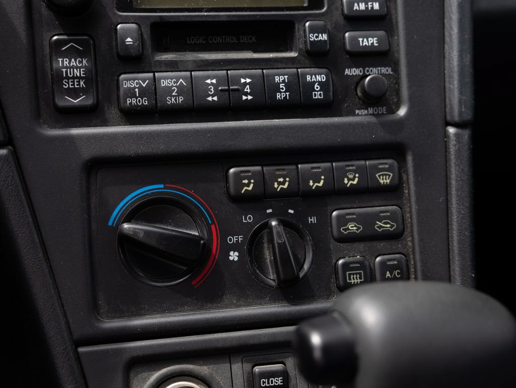 Used 1999 Toyota Celica GT w/ Upgrade Value Pkg FWD image 8