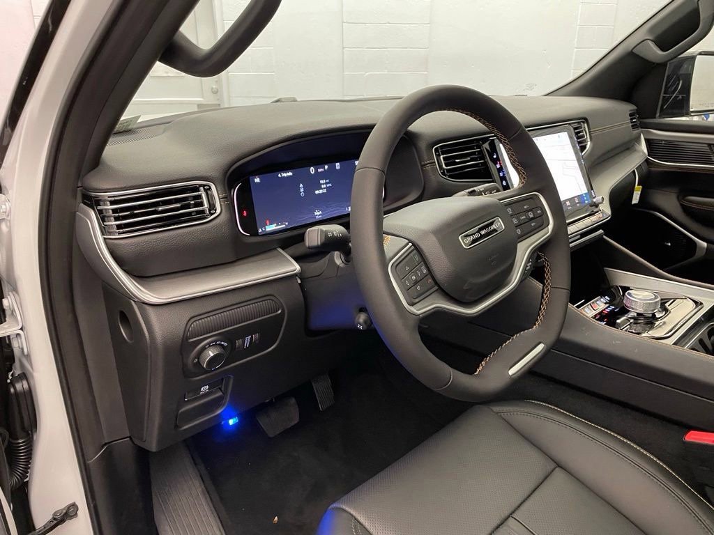New 2026 Jeep Grand Wagoneer L 4WD image 17