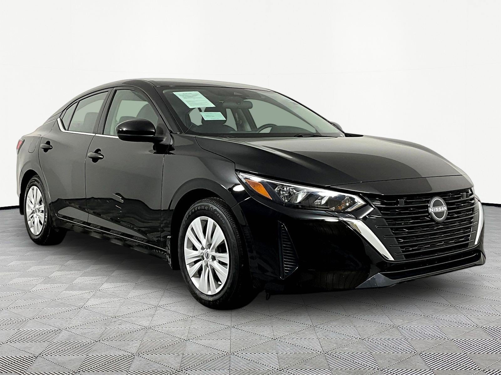 Certified 2025 Nissan Sentra S FWD image 3