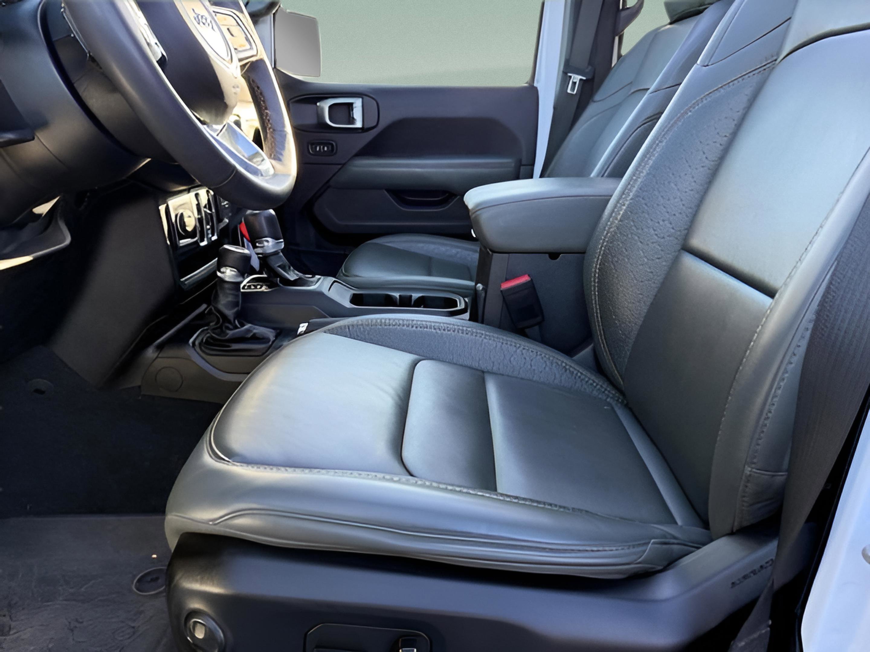 Used 2024 Jeep Wrangler High Altitude image 18