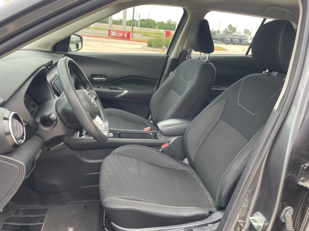 Certified 2024 Nissan Kicks SV FWD image 10