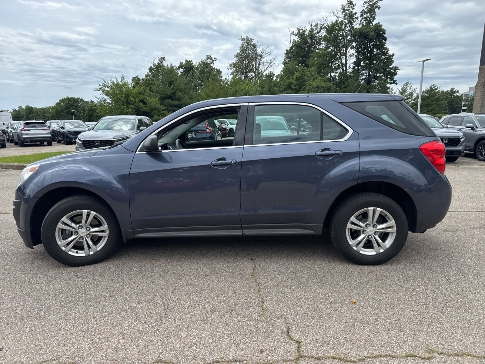 Used 2014 Chevrolet Equinox LS FWD image 2