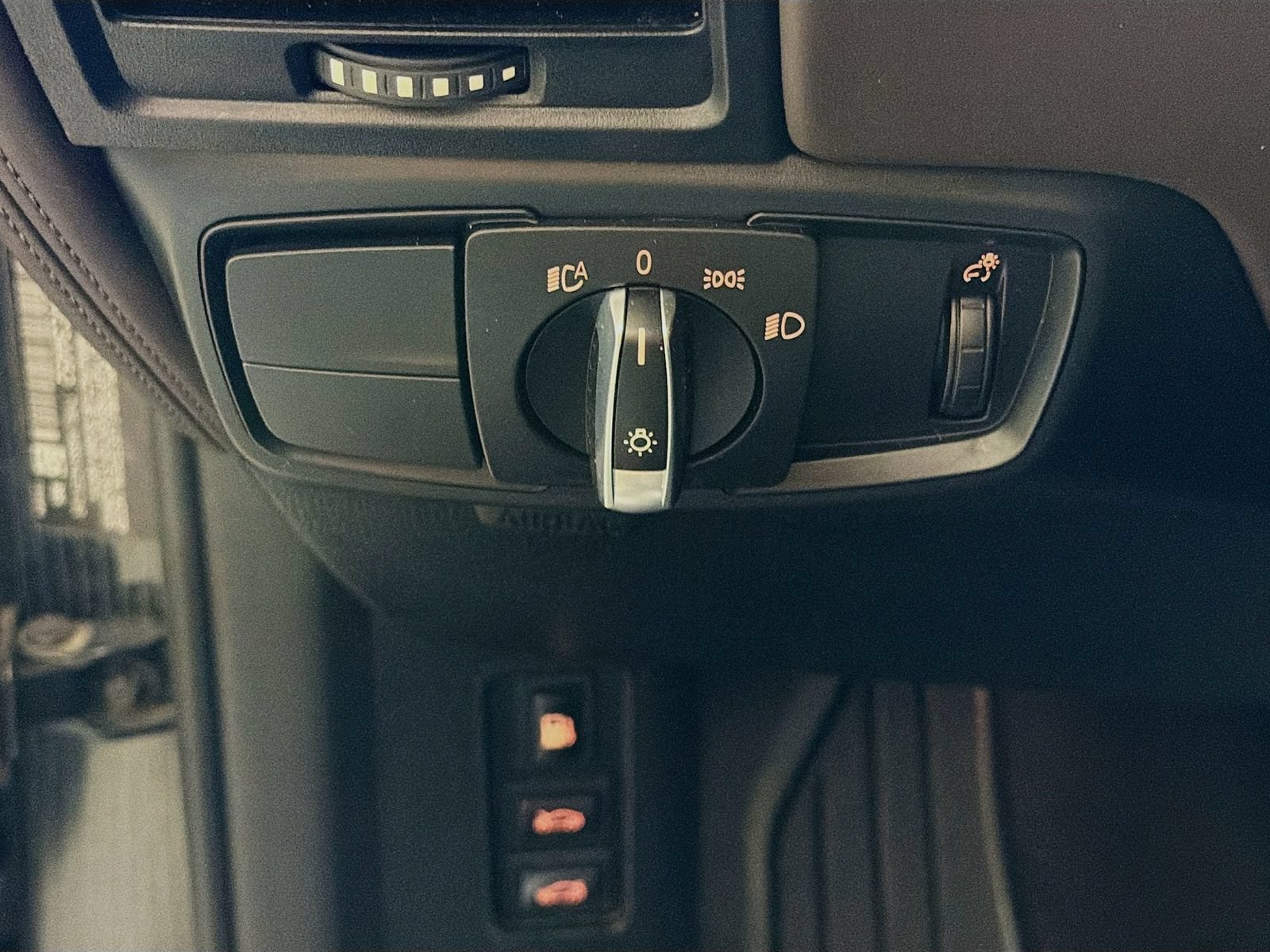 Used 2018 BMW i3 w/ Range Extender RWD image 11