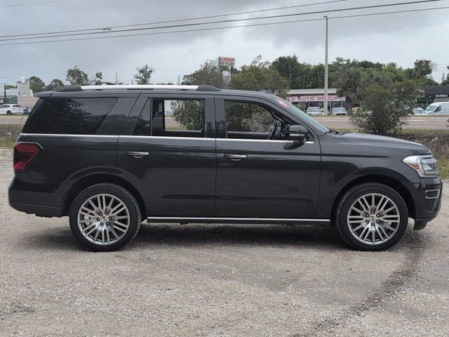 Used 2024 Ford Expedition Limited image 5