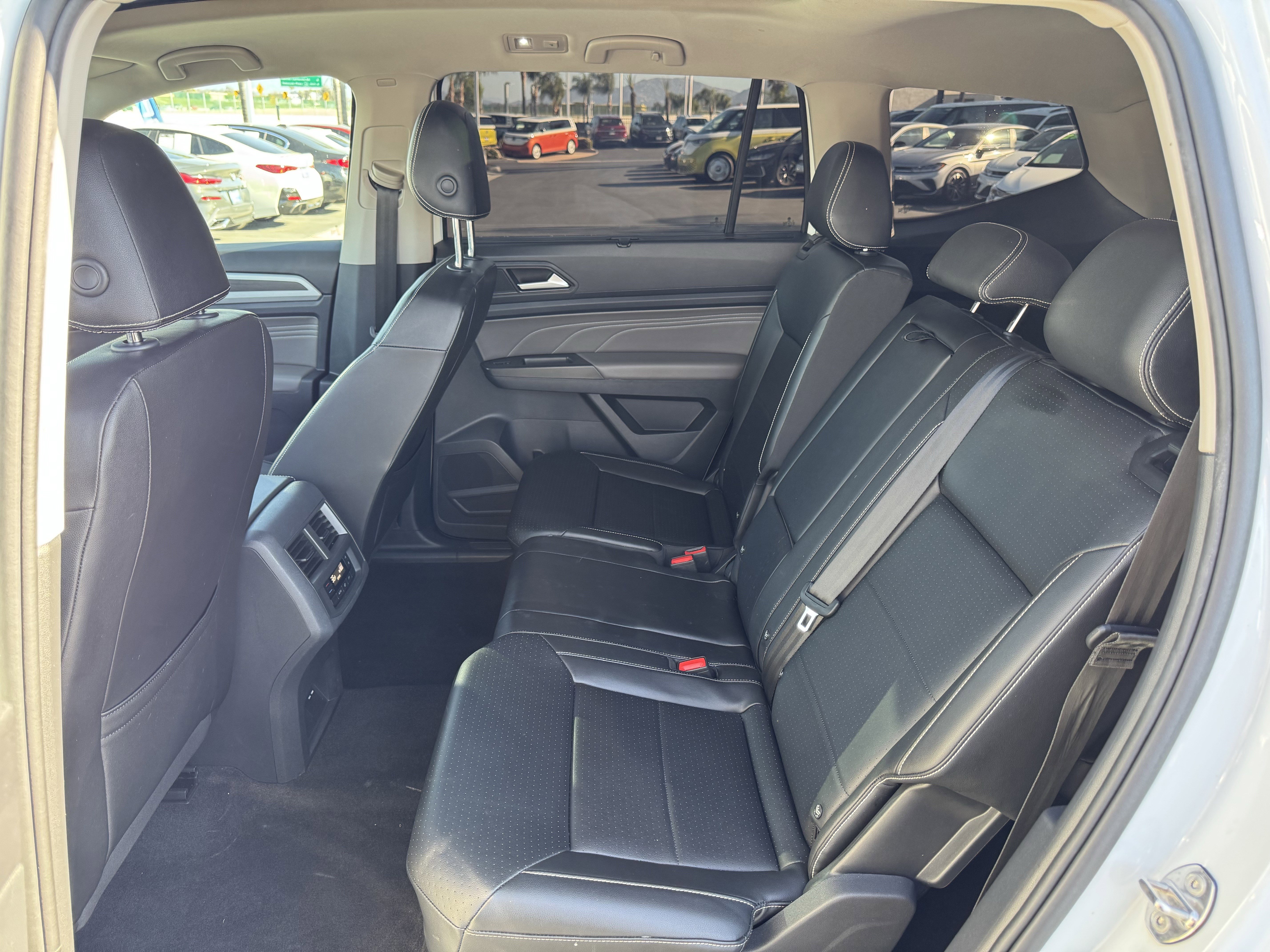 Used 2022 Volkswagen Atlas SE image 35