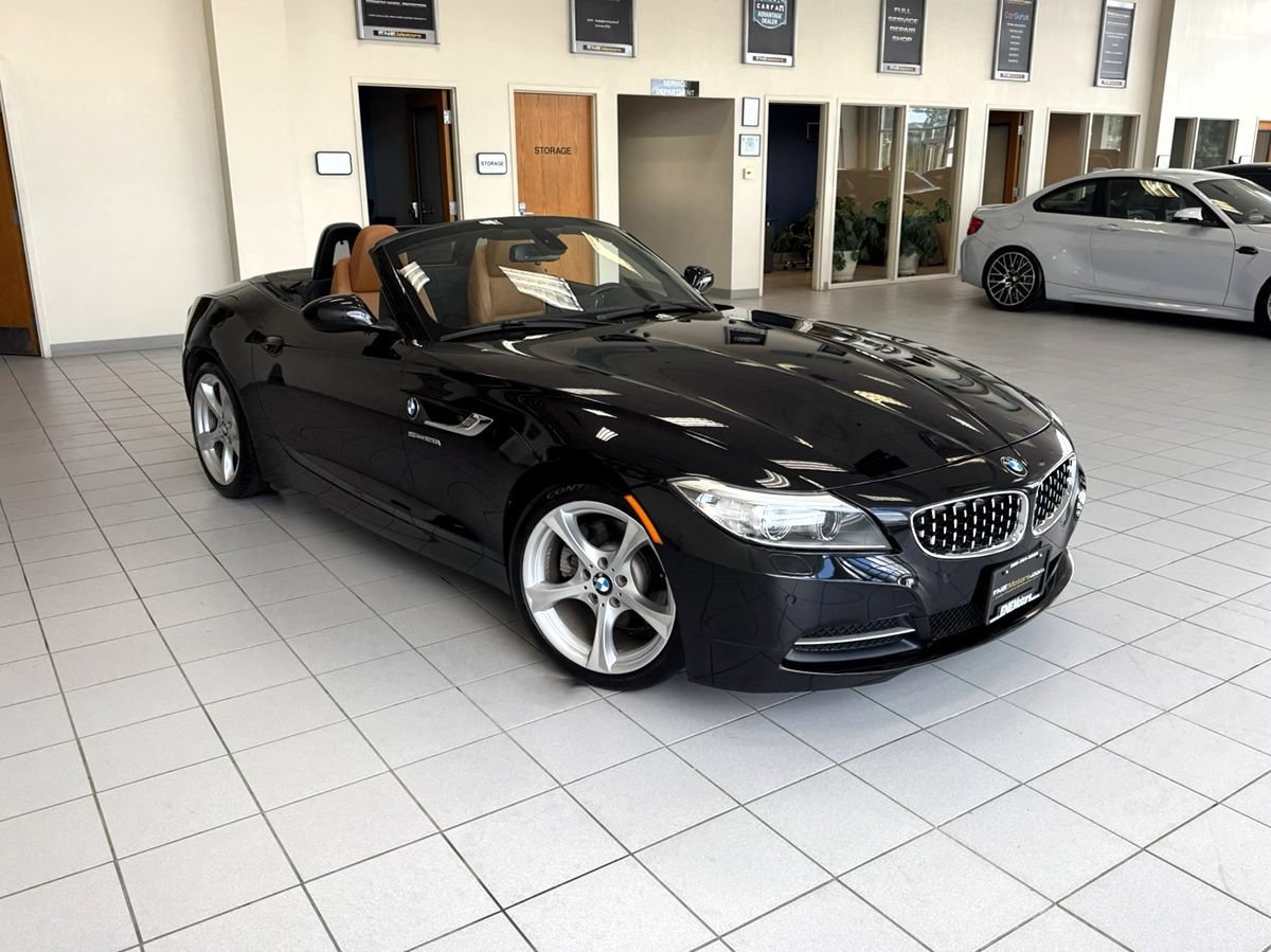 Used 2015 BMW Z4 sDrive28i RWD image 9