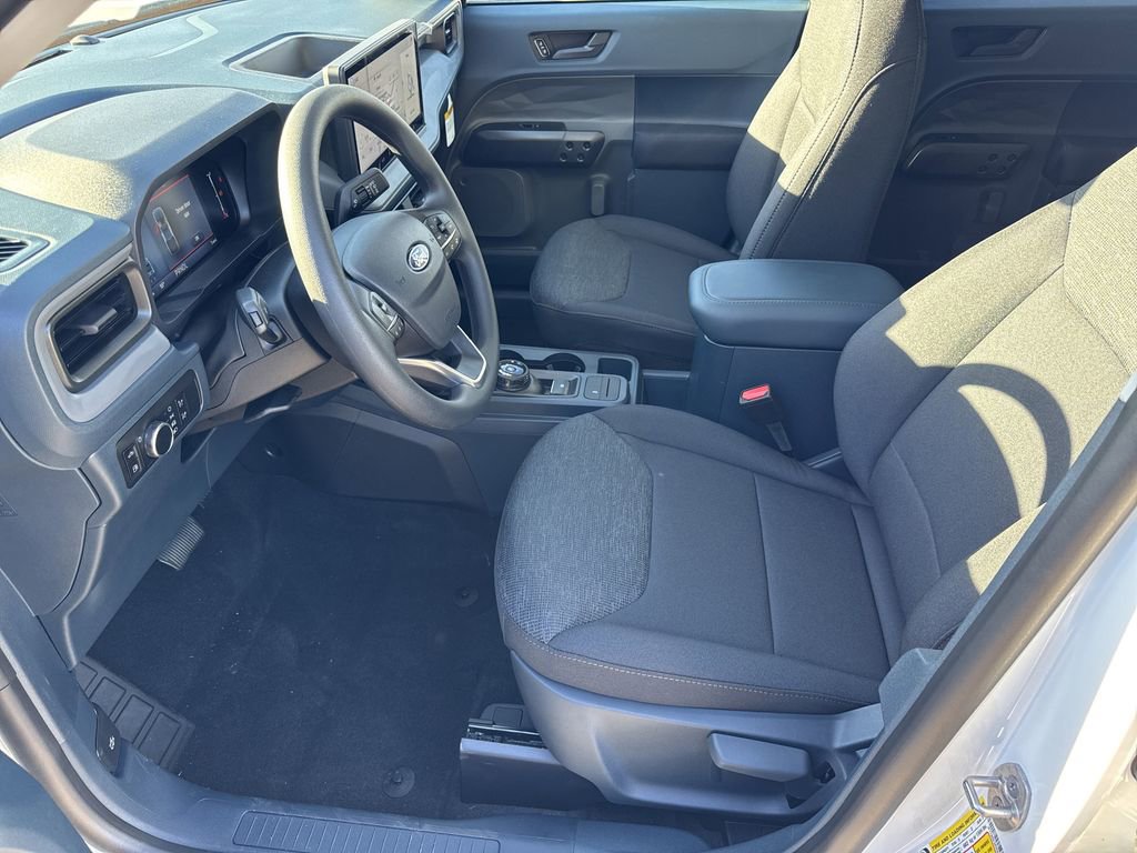 New 2025 Ford Maverick XL image 9