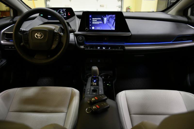 Used 2023 Toyota Prius XLE FWD image 30