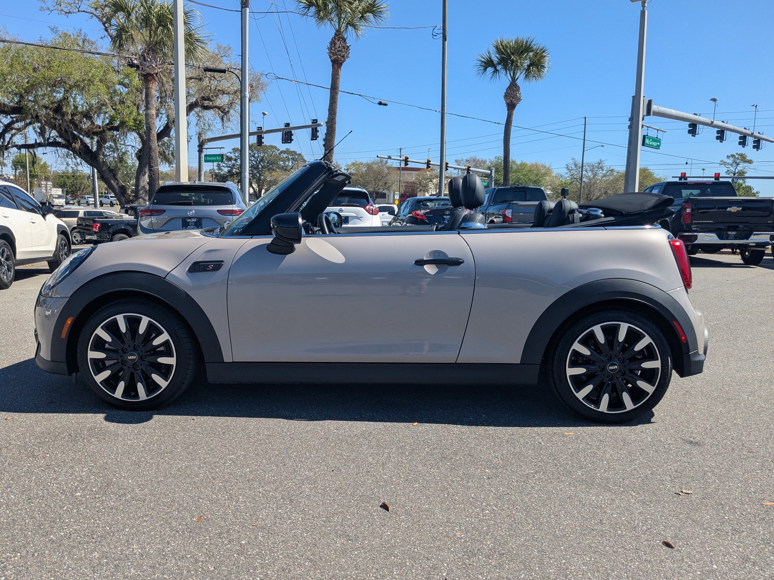 Used 2023 MINI Cooper S image 14