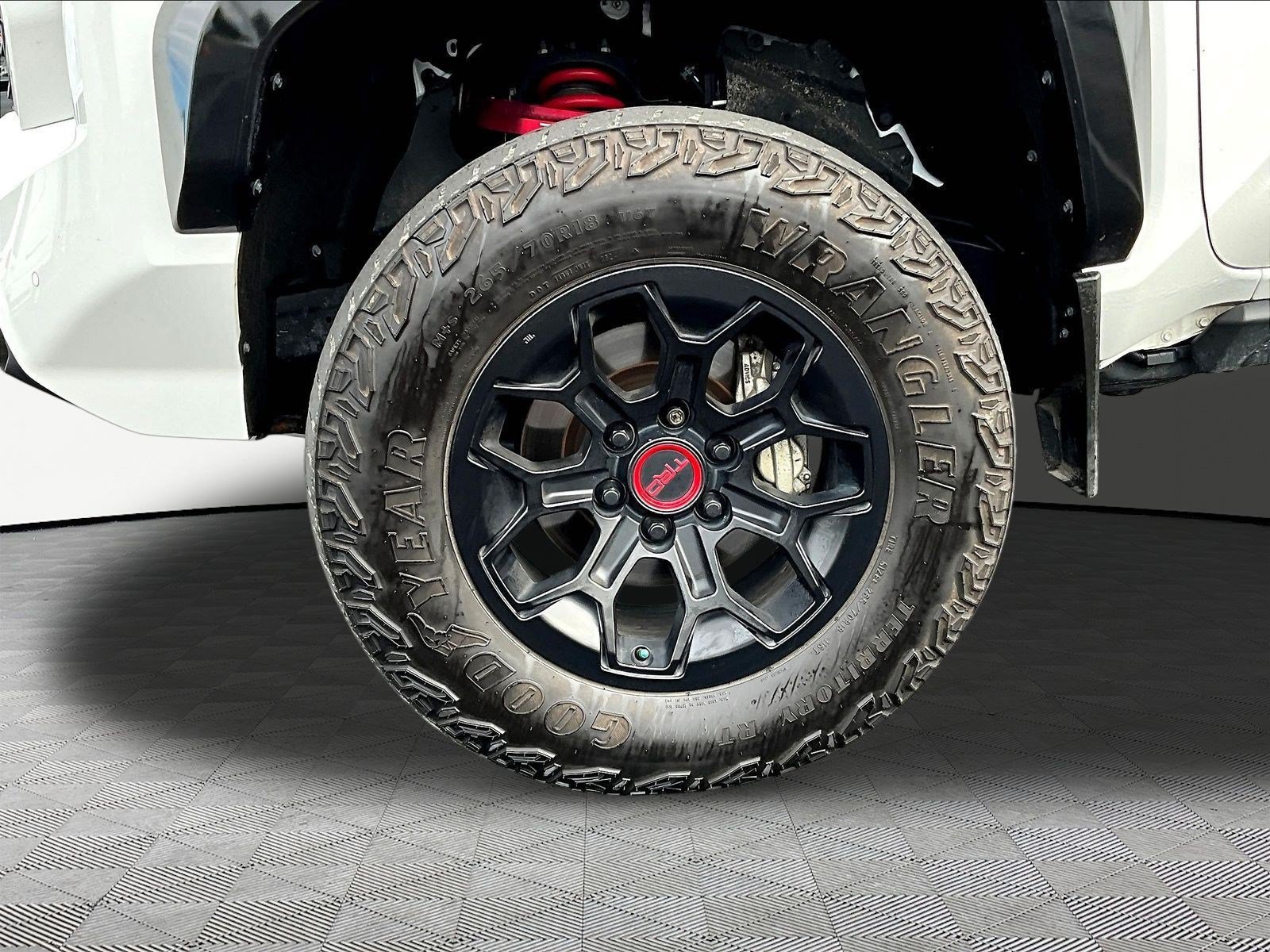 Used 2024 Toyota Tacoma TRD Pro AWD/4WD image 32