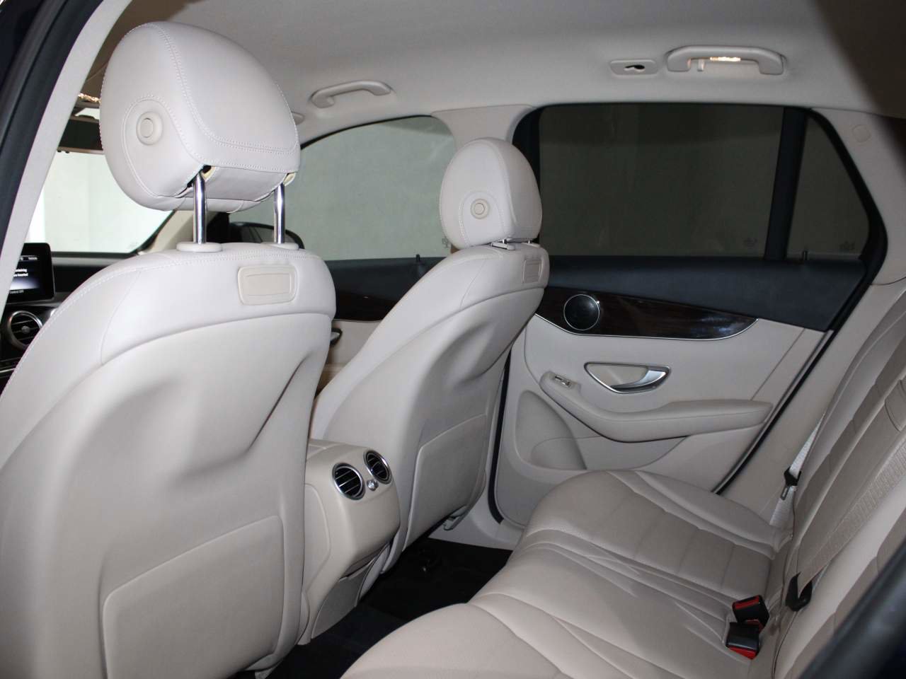 Used 2019 Mercedes-Benz GLC 300 image 14