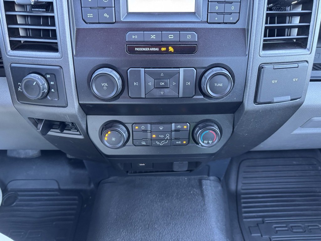 Used 2022 Ford F250 XL w/ Power Equipment Group image 12