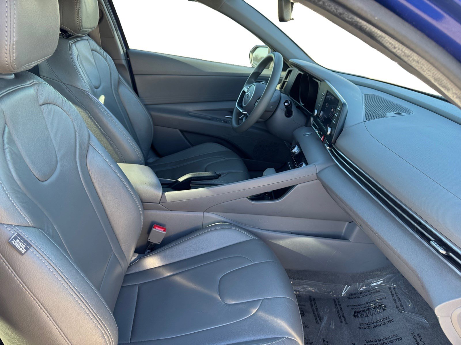 Used 2022 Hyundai Elantra SEL image 15