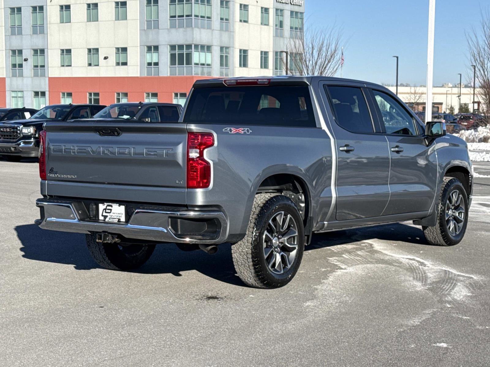 Used 2023 Chevrolet Silverado 1500 LT image 24