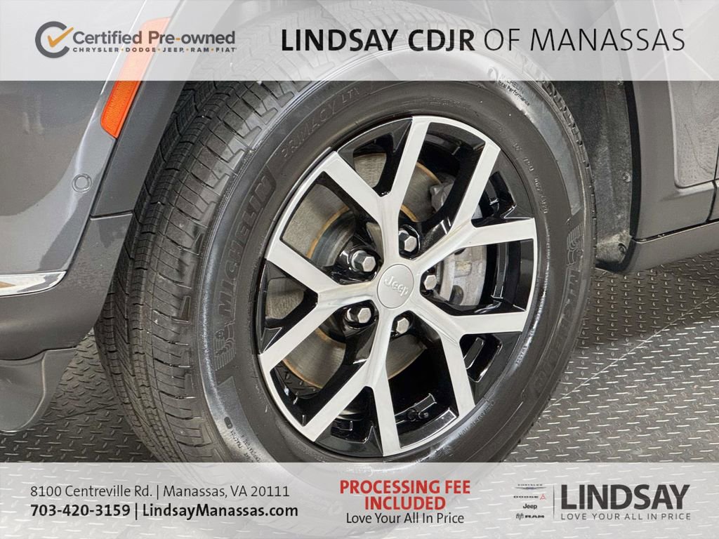 Certified 2025 Jeep Grand Cherokee L Limited w/ Luxury Tech Group II AWD/4WD image 12