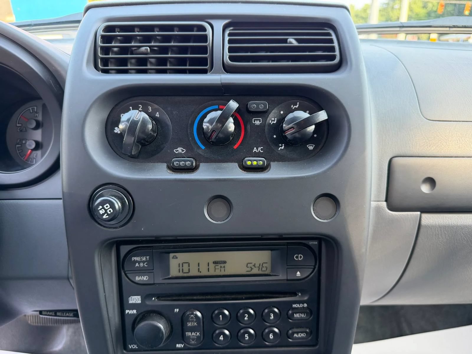 Used 2003 Nissan Frontier XE AWD/4WD image 14