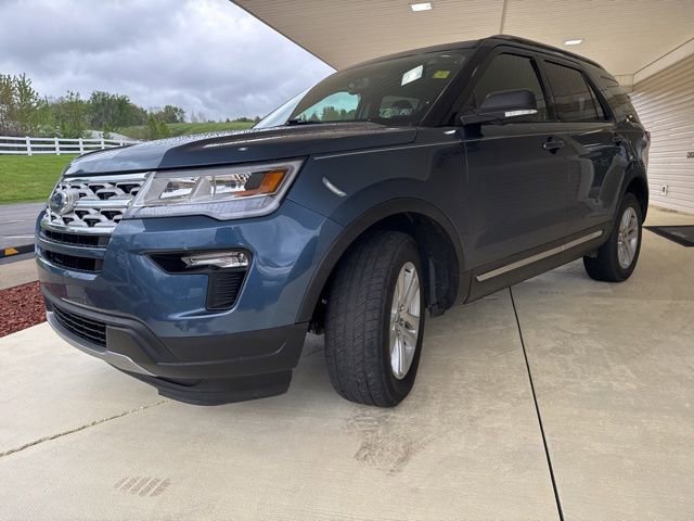 Used 2019 Ford Explorer XLT w/ Equipment Group 202A AWD/4WD image 7