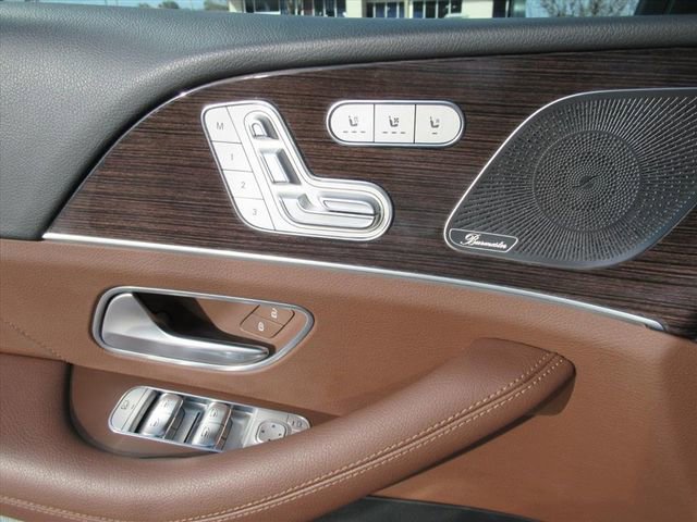 Used 2025 Mercedes-Benz GLS 450 4MATIC image 22