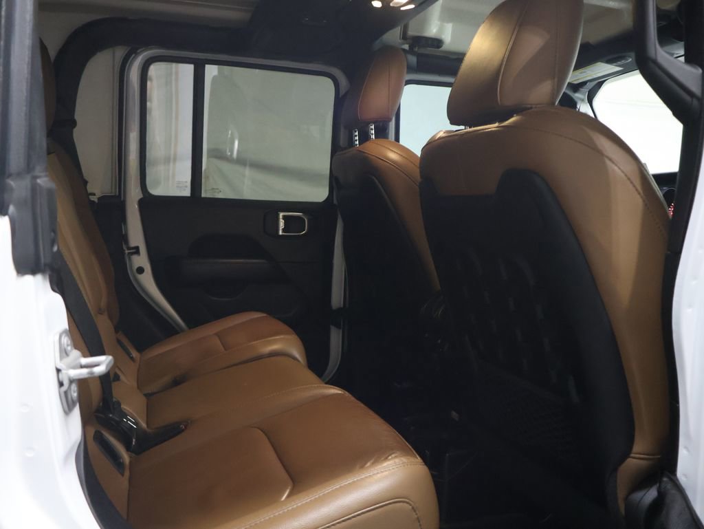 Used 2021 Jeep Gladiator Rubicon w/ Uconnect 4C Nav & Sound Group AWD/4WD image 13