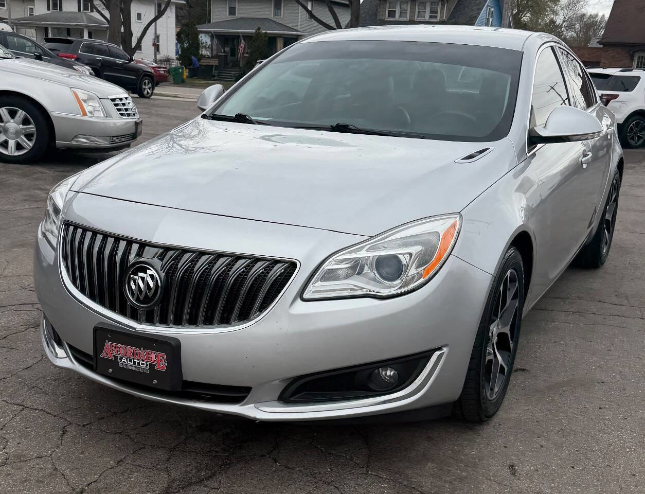 Used 2017 Buick Regal Sport Touring FWD image 6