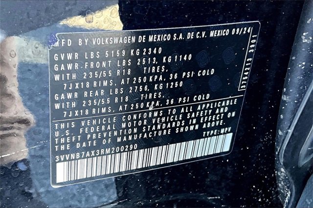 Used 2024 Volkswagen Tiguan Wolfsburg Edition image 28