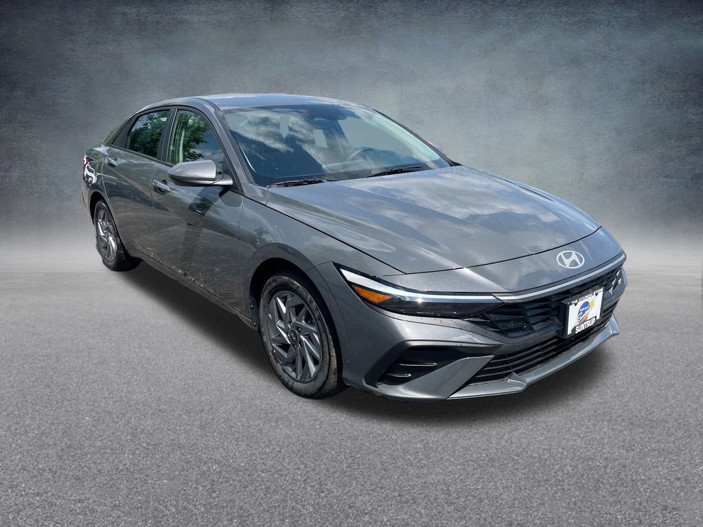 Certified 2025 Hyundai Elantra Hybrid FWD image 36