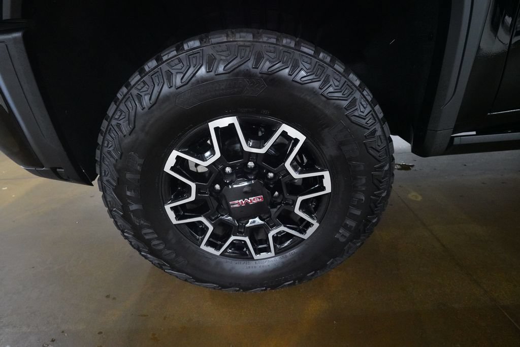 Used 2026 GMC Sierra 2500 AT4X AWD/4WD image 26
