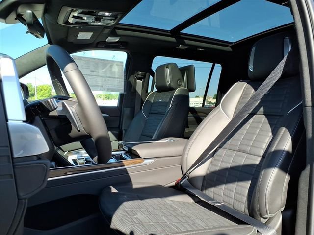 New 2026 Cadillac Escalade ESV Platinum Sport AWD/4WD image 10