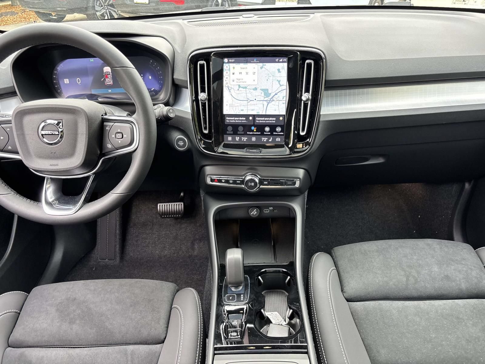 New 2026 Volvo XC40 B5 Ultra w/ Protection Package Premier AWD/4WD image 29