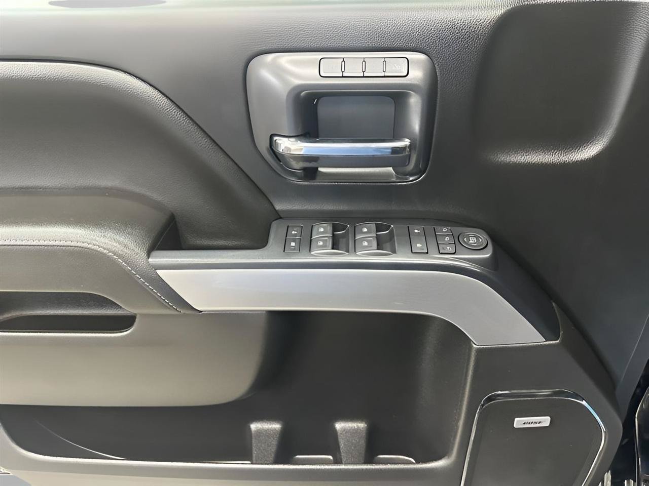 Used 2018 Chevrolet Silverado 2500 LTZ w/ Duramax Plus Package AWD/4WD image 12