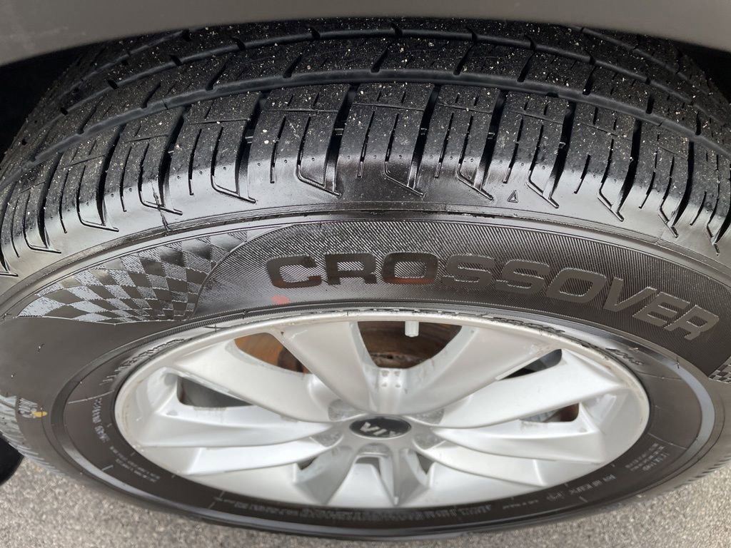 Used 2019 Kia Sorento LX image 26