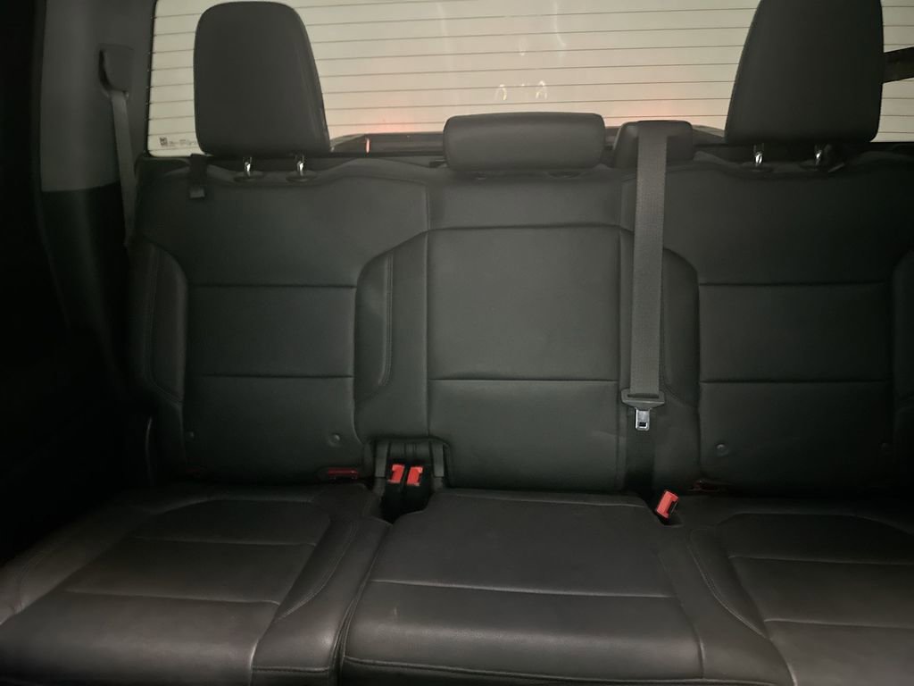 Used 2022 GMC Sierra 2500 Pro w/ Gooseneck/5TH Wheel Package AWD/4WD image 23