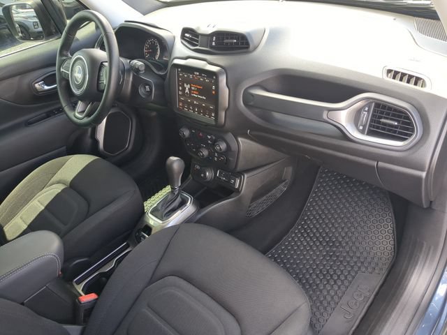 Used 2022 Jeep Renegade Latitude w/ Convenience Group AWD/4WD image 14