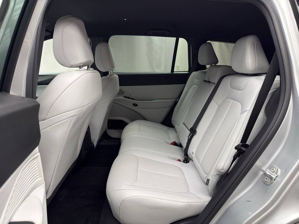 New 2026 Jeep Cherokee Limited image 13