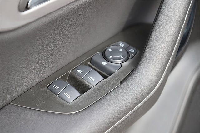 New 2025 Chevrolet Blazer LT w/ Driver Confidence Package image 15